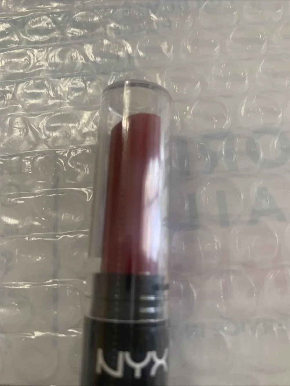 NYX Cosmetics Turnt Up! Lipstick, Hollywood Red NEW TULS06 new sealed